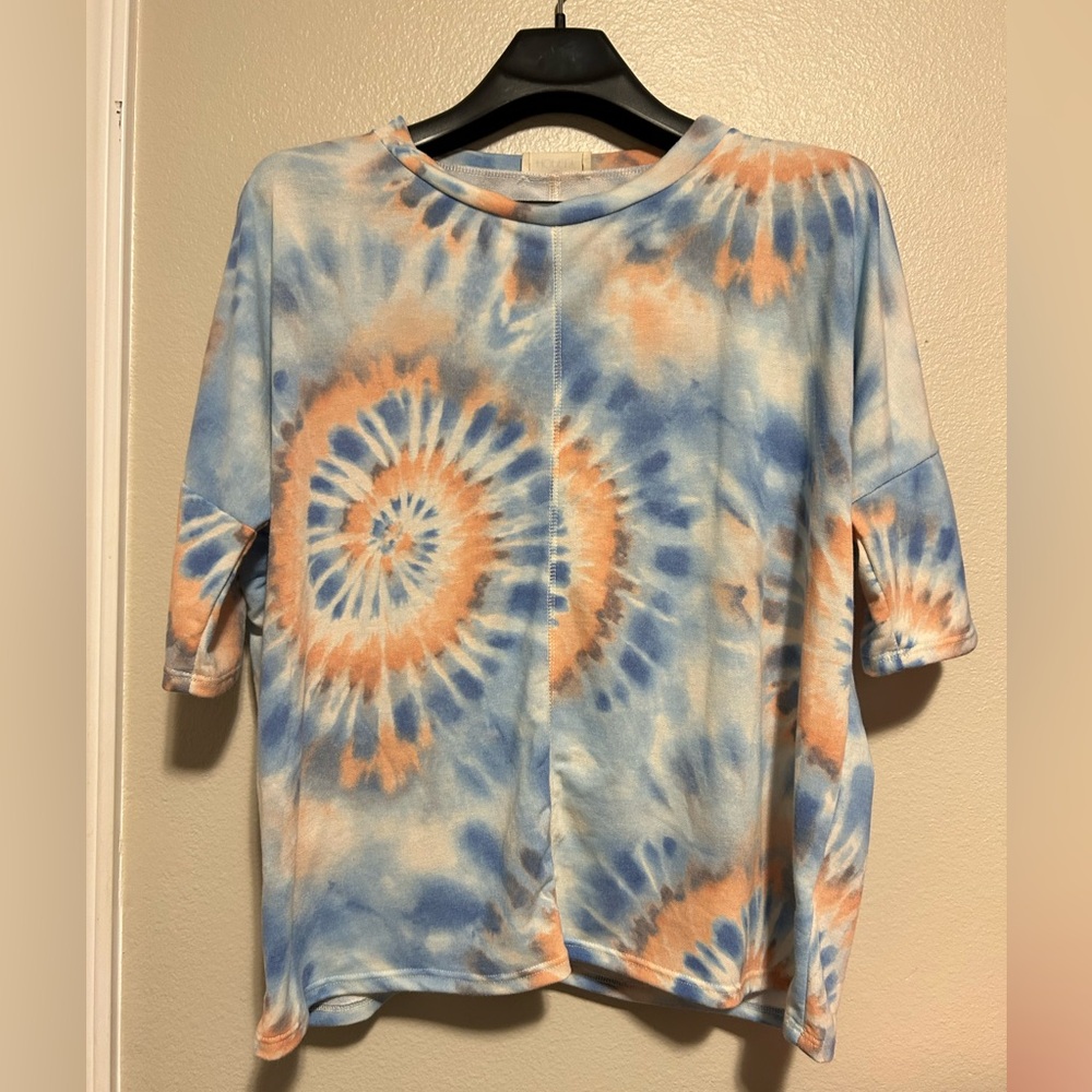 Hopely Vibrant Tie-Dye Blue& Orange Top- size s(oversized)